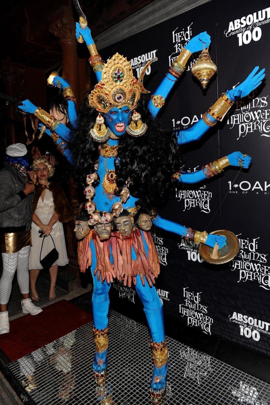 12 Times Heidi Klum Was Almost Unrecognizeable on Halloween - Page 5 of