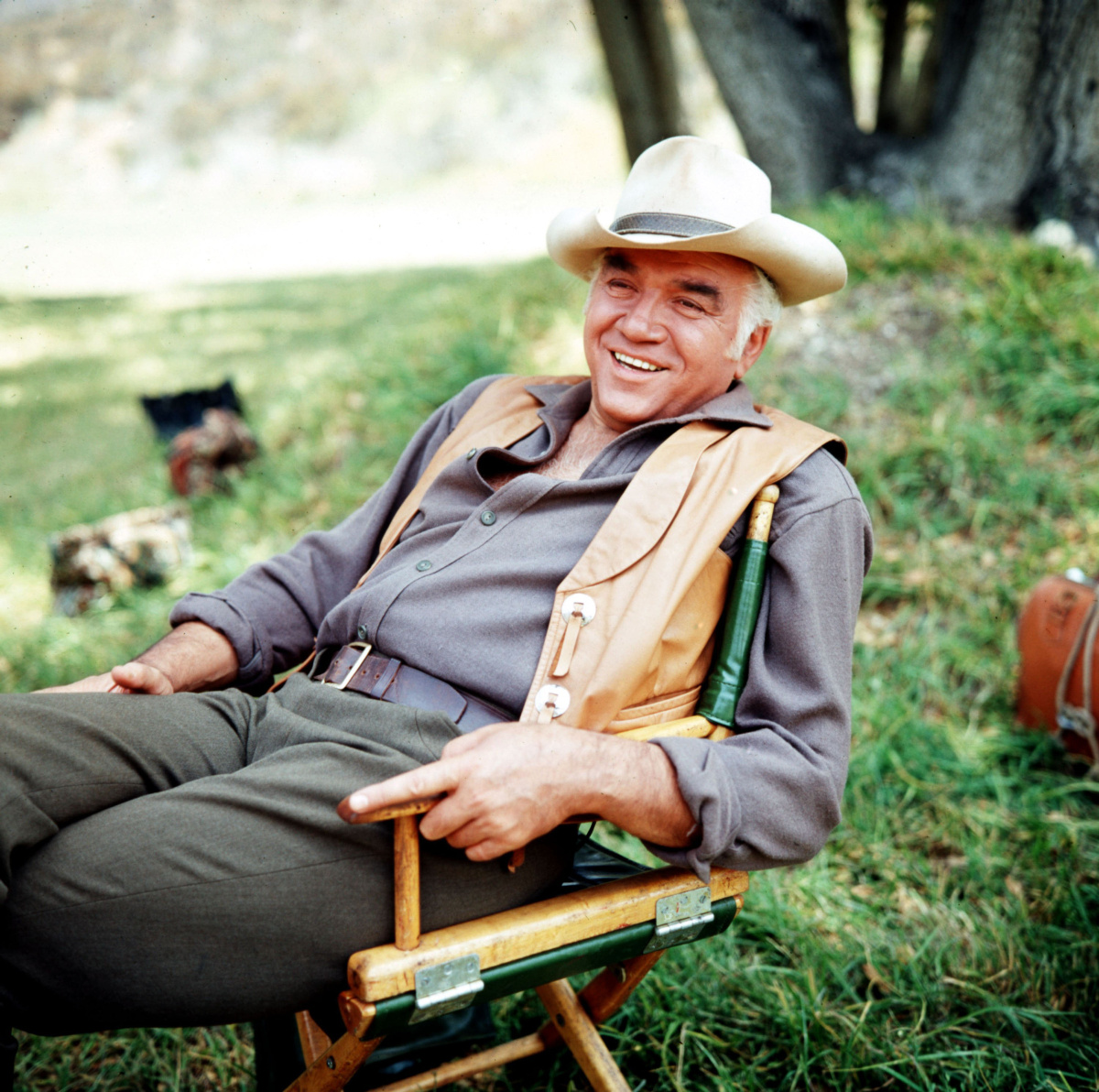 Bonanza. Лорн Грин. Бонанза сериал. Старик сериал. Lorne Greene granny.