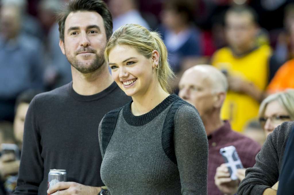 Kate Upton shares photos from her Nov. 4 wedding to Justin Verlander - ABC  News